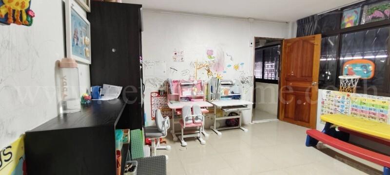 อาคารพาณิชย์ 3 ชั้นครึ่ง 3 คูหา ติดถนนเพชรเกษม ทำเลดี ราคาถูก 12