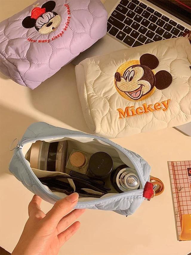 กระเป๋าเครื่องสำอางค์ลายการ์ตูนน่ารักๆ