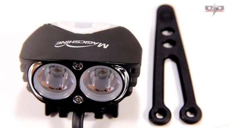 ไฟหน้าจักรยาน Magicshine MJ-880 ของใหม่ เก่าเก็บ