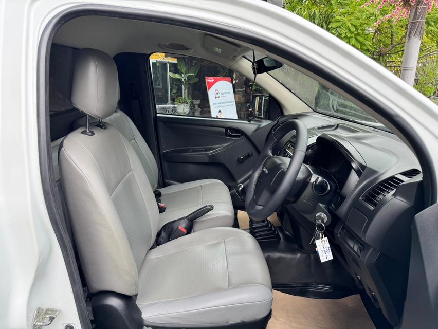 ISUZU D-MAX SPARK 1.9 B MT 2019 8