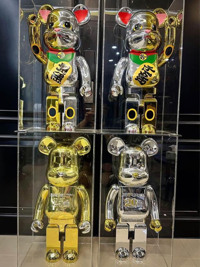 เหมา Bearbrick 20th 3