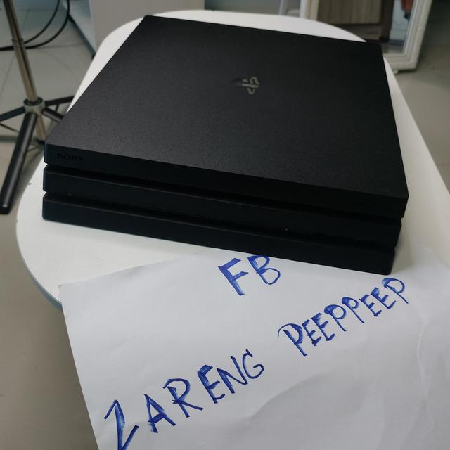 Playstation 4pro1TBมือสอง 3