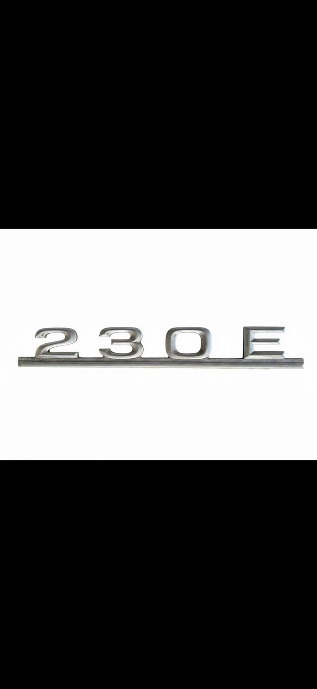 โลโก้Mercedes-Benz 230E