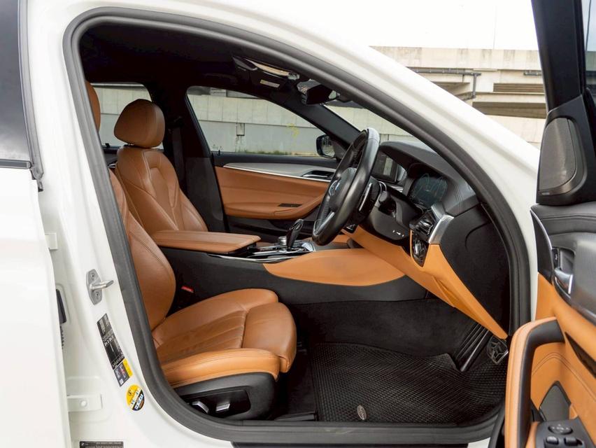 BMW 530e 2.0 M Sport Plug-in Hybrid ปี 2018 20