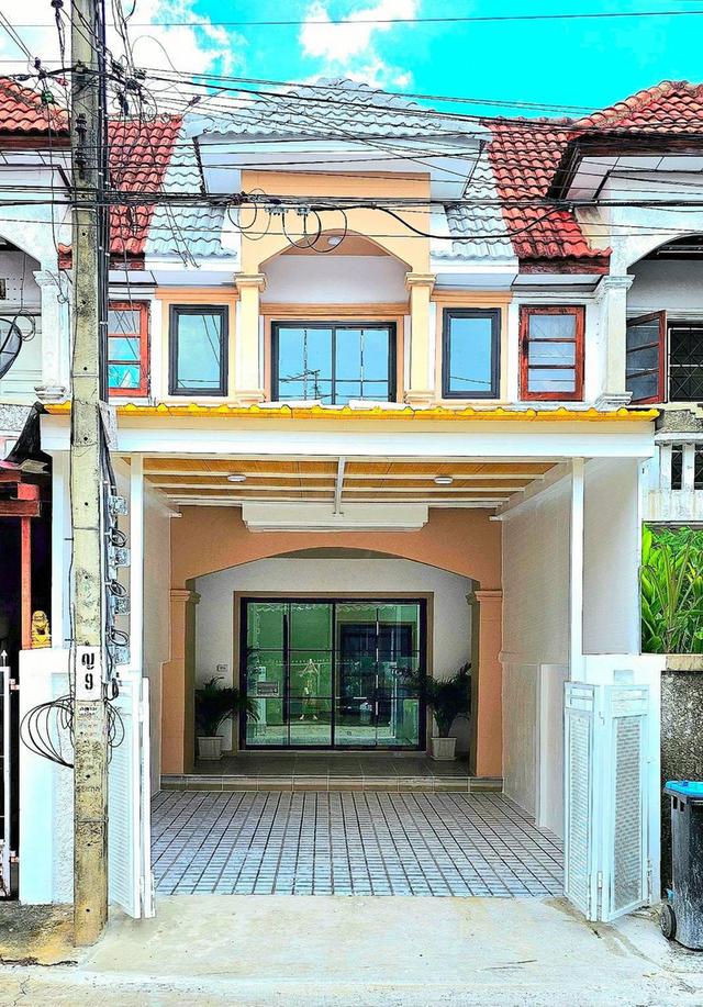 หมู่บ้านชรุ่งเรือง6 1