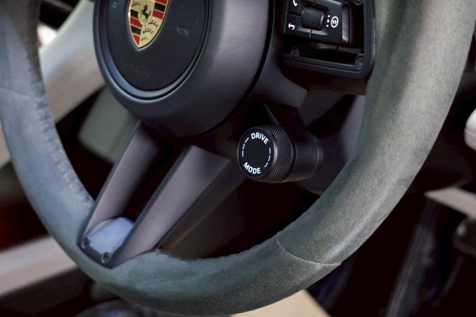 รหัสรถ MMA53 Porsche Taycan GTS ปี 2022 แท้! ไมล์น้อยที่สุด รูปที่ 13