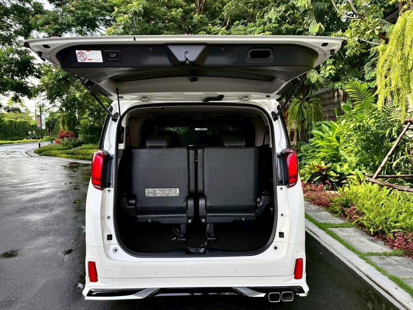 Alphard 2.5 SC Package ปี 23 รถบ้านเจ้าของเดียว ไมล์น้อย