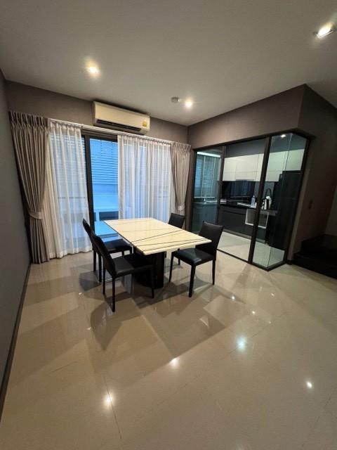 ให้เช่าทาวน์โฮมหรู 3ชั้น The Landmark เอกมัย รามอินทรา ถนนสุคนธสวัสดิ์ บ้านตกแต่งพร้อมอยู่เฟอร์นิเจอร์ครบ 3