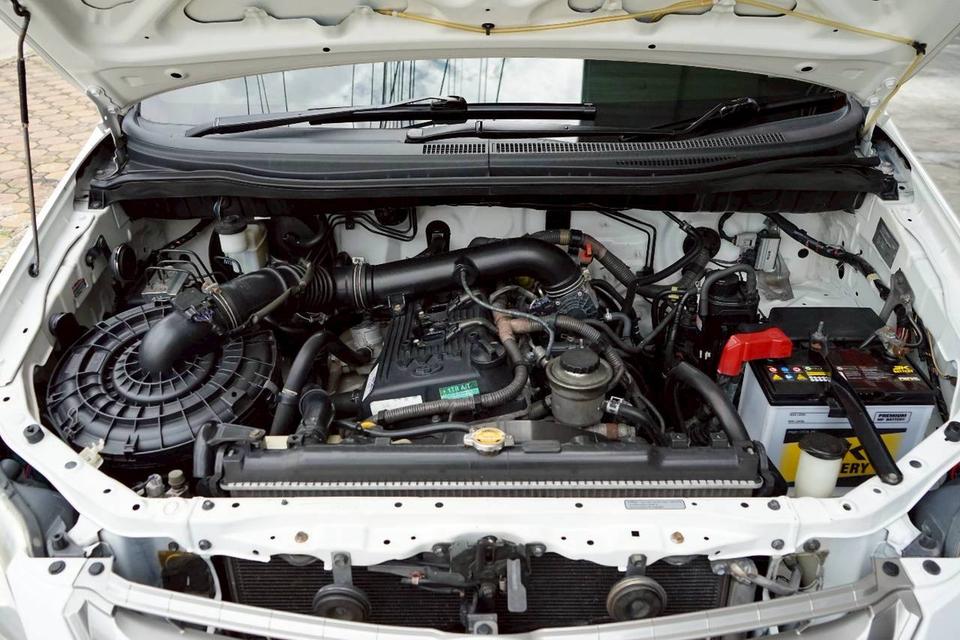 2012 TOYOTA INNOVA 2.0G 6