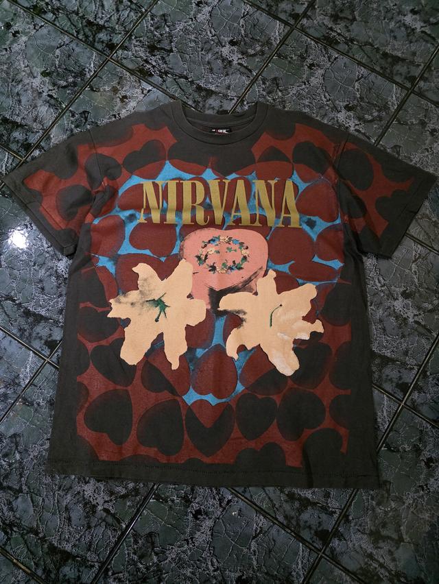 เสื้อยืดมือสอง