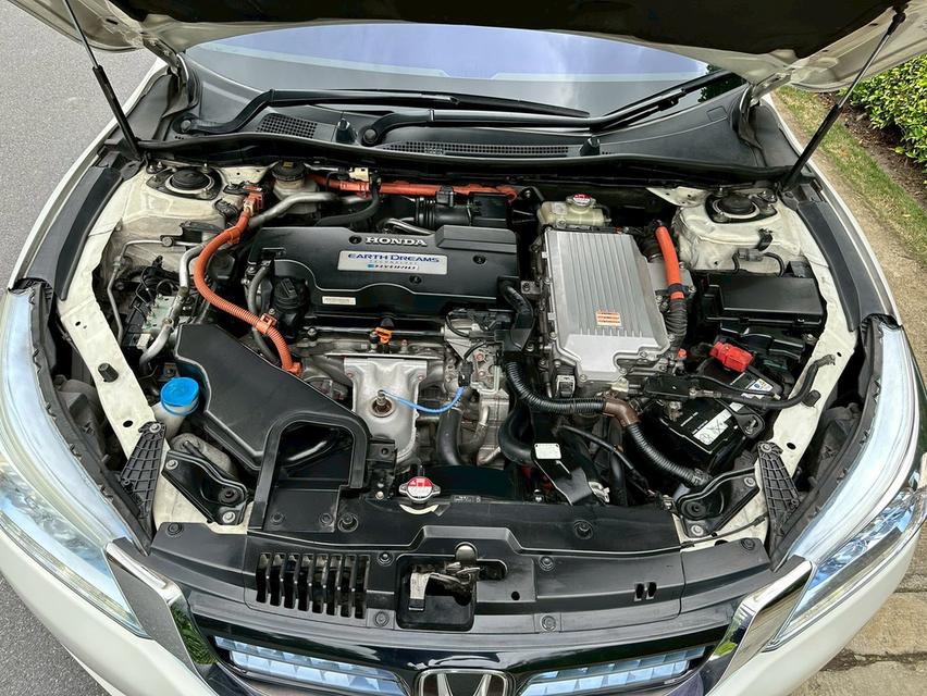 HONDA ACCORD 2.0 HYBRID TECH MC ปี 2016 18