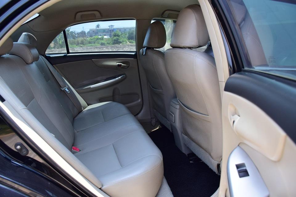 พร้อมใช้งานทั่วไทย เพียง 149000 บาท TOYOTA ALTIS 1.8 DUAL ออโต้ เบาะหนัง ยางปี2015 ABS AIRBAG รีโมท ดิส 4ล้อ เบาะหนัง เครื่องดีมาก โทร0957401229ไลUTBP รูปที่ 11