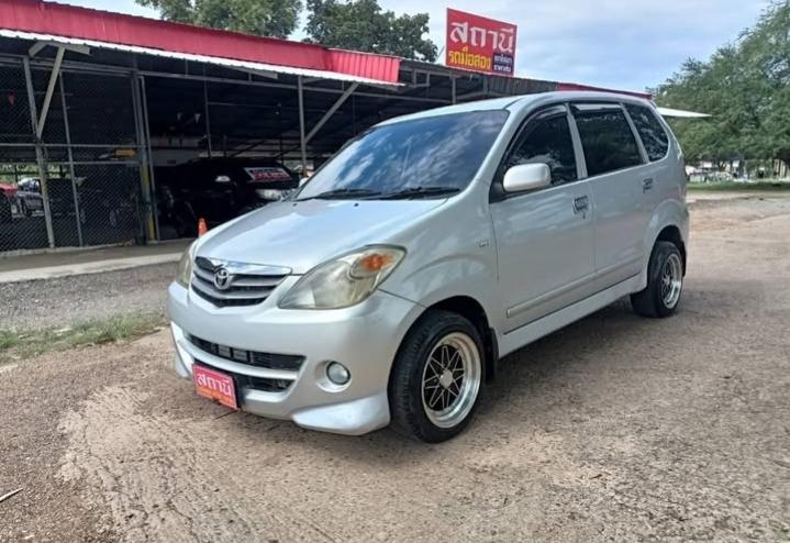 Toyota Avanza ราคาถูกน่าใช้ 2