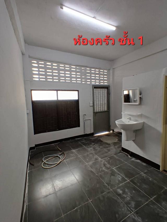 อาคารพาณิชย์ 3 ชั้น ใหม่ 5