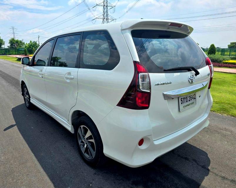 Toyota avanza ท๊อปสุด รุ่น S ปี2016 12