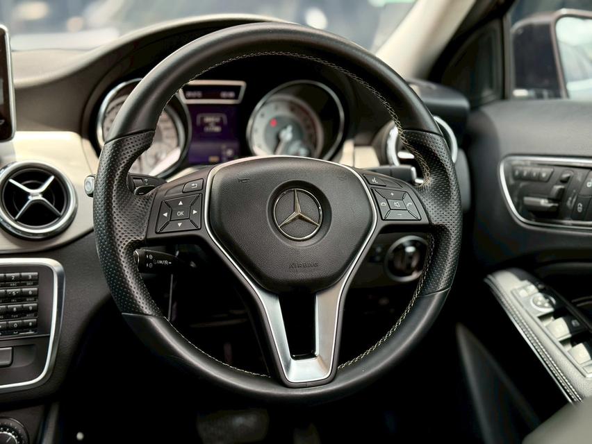 ปี 2014 BENZ GLA-CLASS, 200 โฉม W156ปี14-20 สีน้ำตาล 7