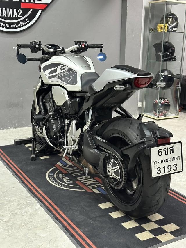 ออกรถ 0 บาท CB1000R แต่งเต็มพร้อมหล่อ  20