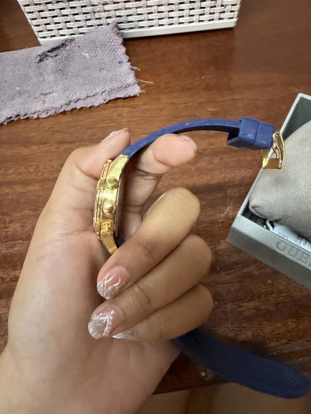 นาฬิกาข้อมือ Guess มือสอง รูปที่ 3