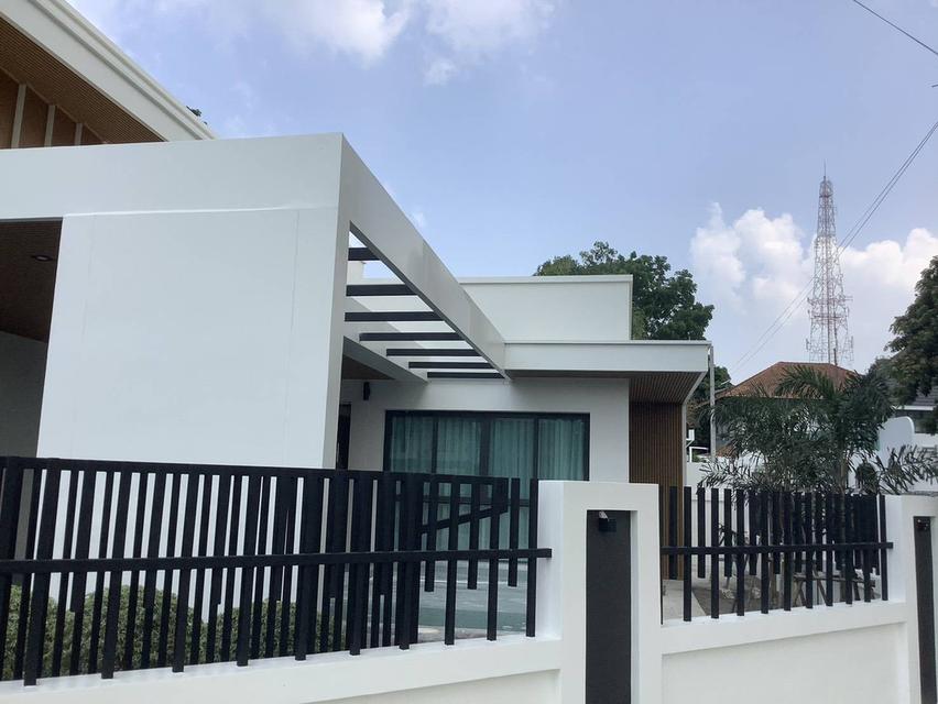 ขายบ้านพูลวิลล่าพัทยาสร้างใหม่2ชั้นพร้อมอยู่ 4 ห้องนอน 5 ห้องน้ำ ซอยชัยฤกษ์1 ใกล้ทะเลจอมเทียนเพียง 1.5 กม. มีเพียง3หลังเท่านั้น 1