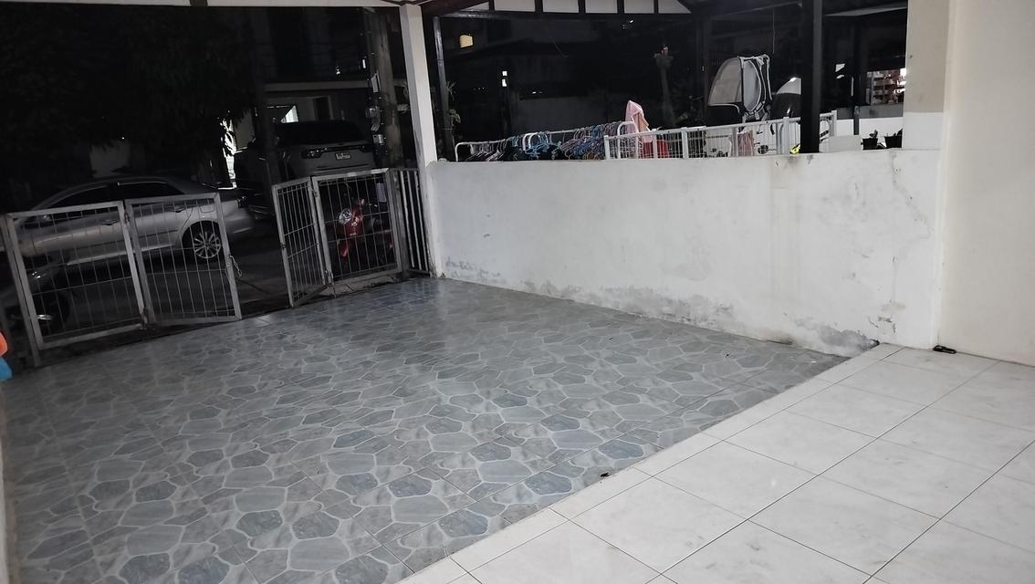 ขายทาวน์เฮ้าส์ 2นอน 1 น้ำ 3