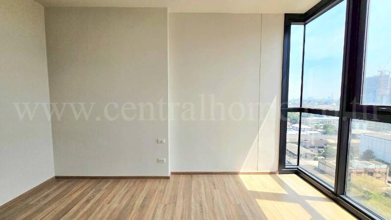 คอนโด เดอะ เบส การ์เดน พระราม 9 ใกล้ Airport Rail Link 7