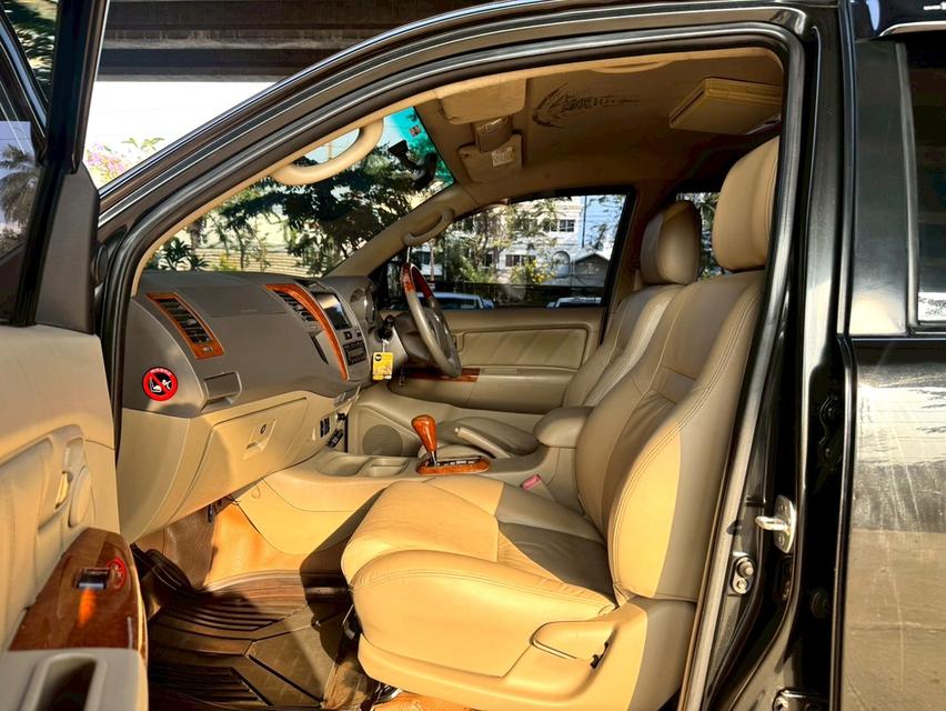 ขายรถ Toyota Fortuner 2.7V ปี 2009 สีดำ เกียร์ออโต้ รูปที่ 12