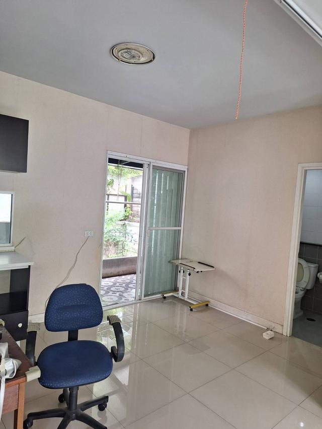 หมู่บ้านเดอะคัลเลอร์ บางนา-วงแหวน ทาวน์เฮ้าส์ 2 ชั้น 3 นอน 2 น้ำ 5