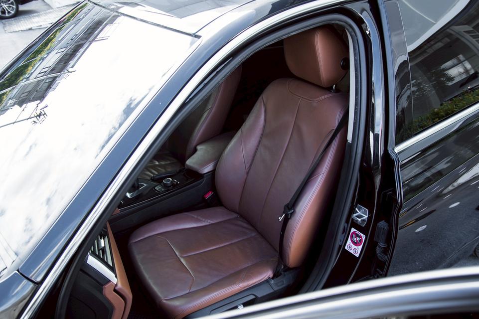 BMW 320d Luxury ปี 2017 ไมล์ 19x,xxx 13