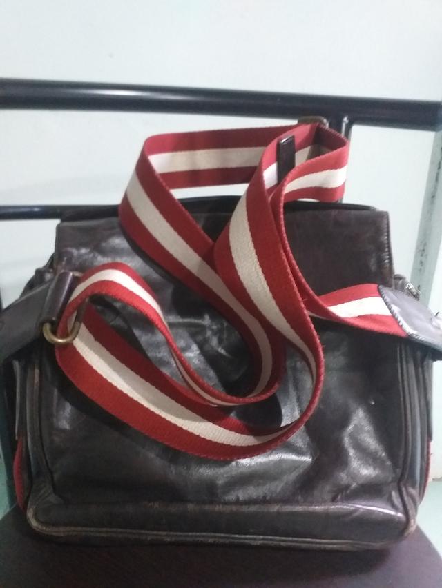 กระเป๋าสะพาย bally สีน้ำตาลมือสอง 16