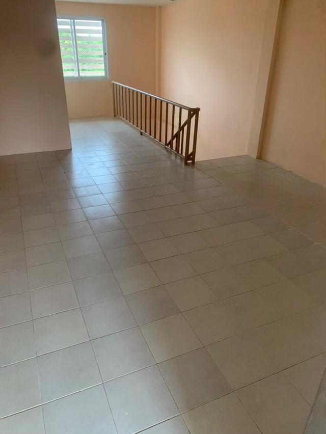 ขายตึกแถว 3 ชั้น ใกล้ตลาดบ้านใหม่ 100 ปี จ.ฉะเชิงเทรา พื้นที่ 20.5 ตร.ว. | บ้านเพิ่งรีโนเวทใหม่ พร้อมเข้าอยู่ 6