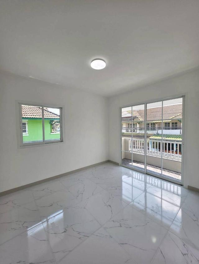 หมู่บ้านพฤกษา3 ริมคลอง 3 ถนนวัดลาดปลาดุก บางบัวทอง ทาวน์เฮาส์ 2 ชั้น หลังมุม ตกแต่งใหม่พร้อมอยู่ มีพื้นที่ด้านข้าง หน้าหมู่บ้านมีเซเว่น//ตลาดสด 16