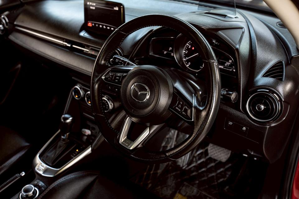 Mazda2 1.3 HighConnect Sport MNC ปี 2018 สีแดง 14