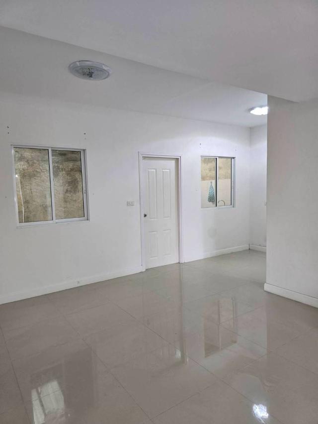 ขายทาวน์เฮ้าส์ หลังมุม ทำเลทอง โครงการ ไลโอ บลิสซ์ ระยอง–อมตะซิตี้ 8