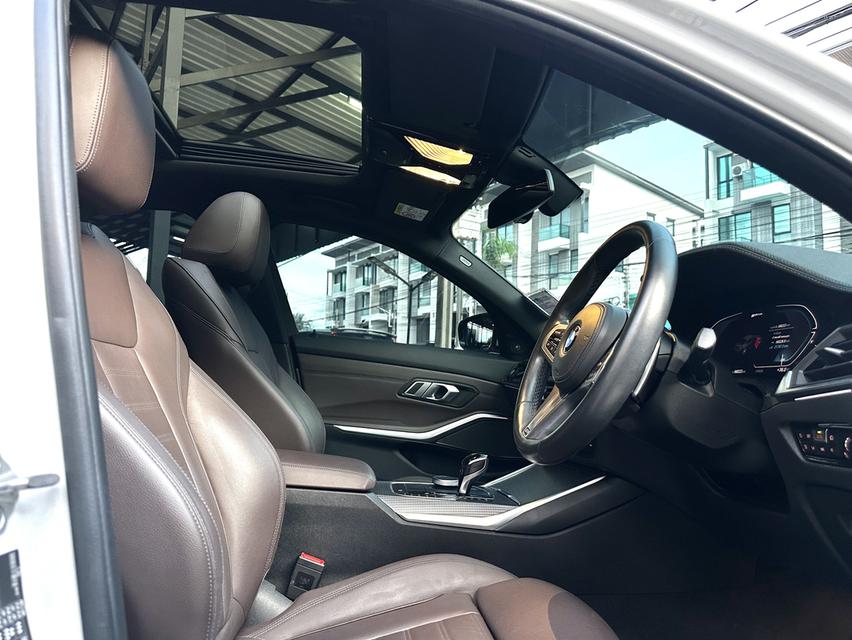 BMW 330e Plug-in Hybrid M Sport ปี2020 รถมือเดียว ไมล์น้อย 6