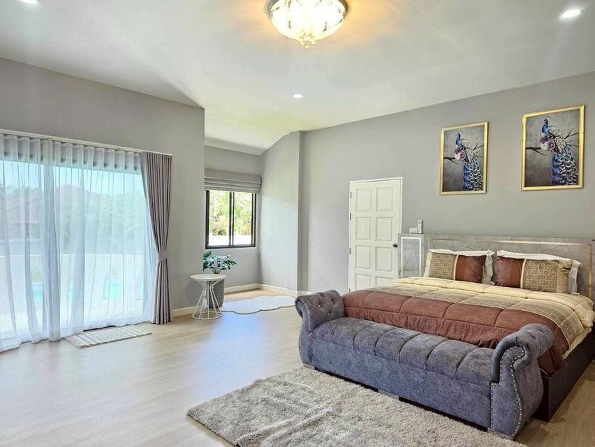 บ้านพักตากอากาศสุดหรู ใกล้ทะเลบางเสร่ พื้นที่กว้าง น่าอยู่มาก 8