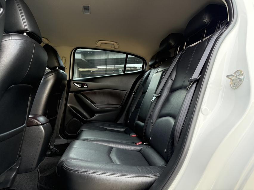 Mazda 3 2.0 S Sport ปี 17จด 18 14