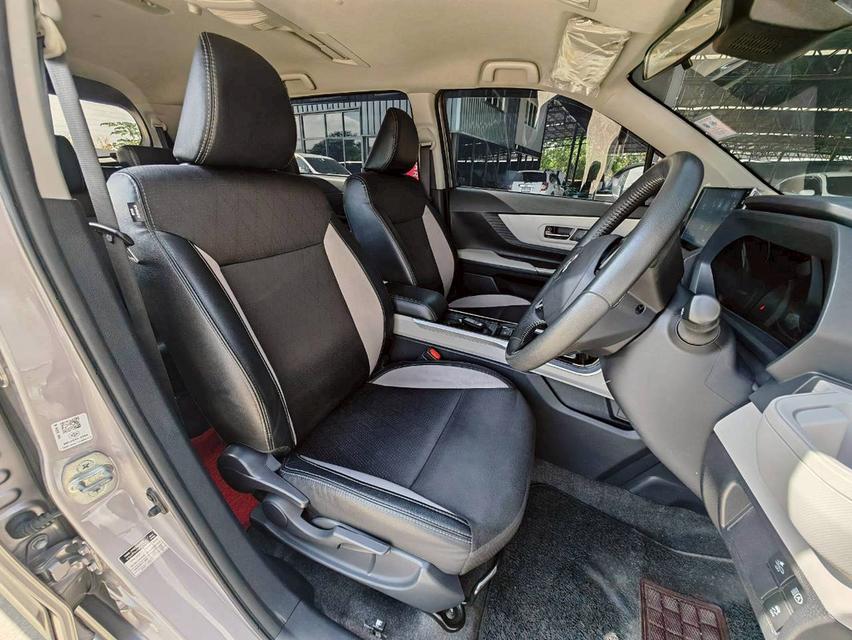 TOYOTA VELOZ 1.5 Premiun 11