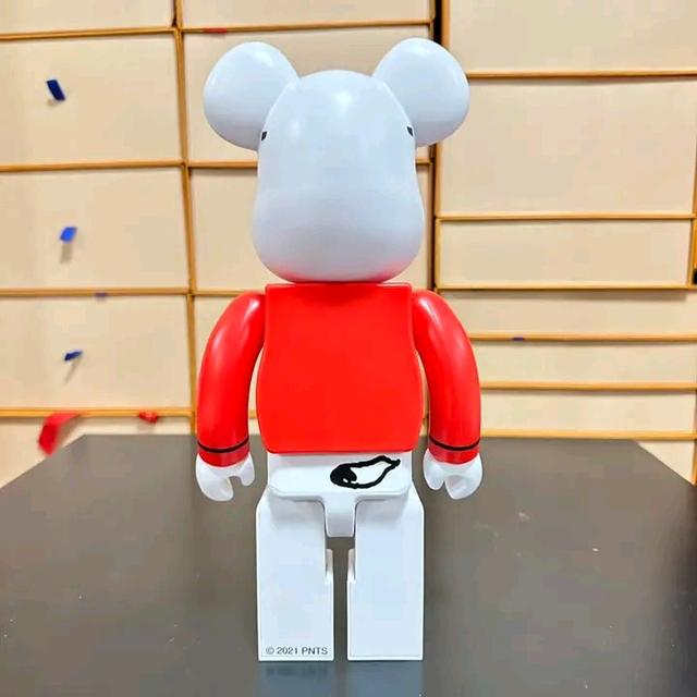 Bearbrick สีแดงขาว 2