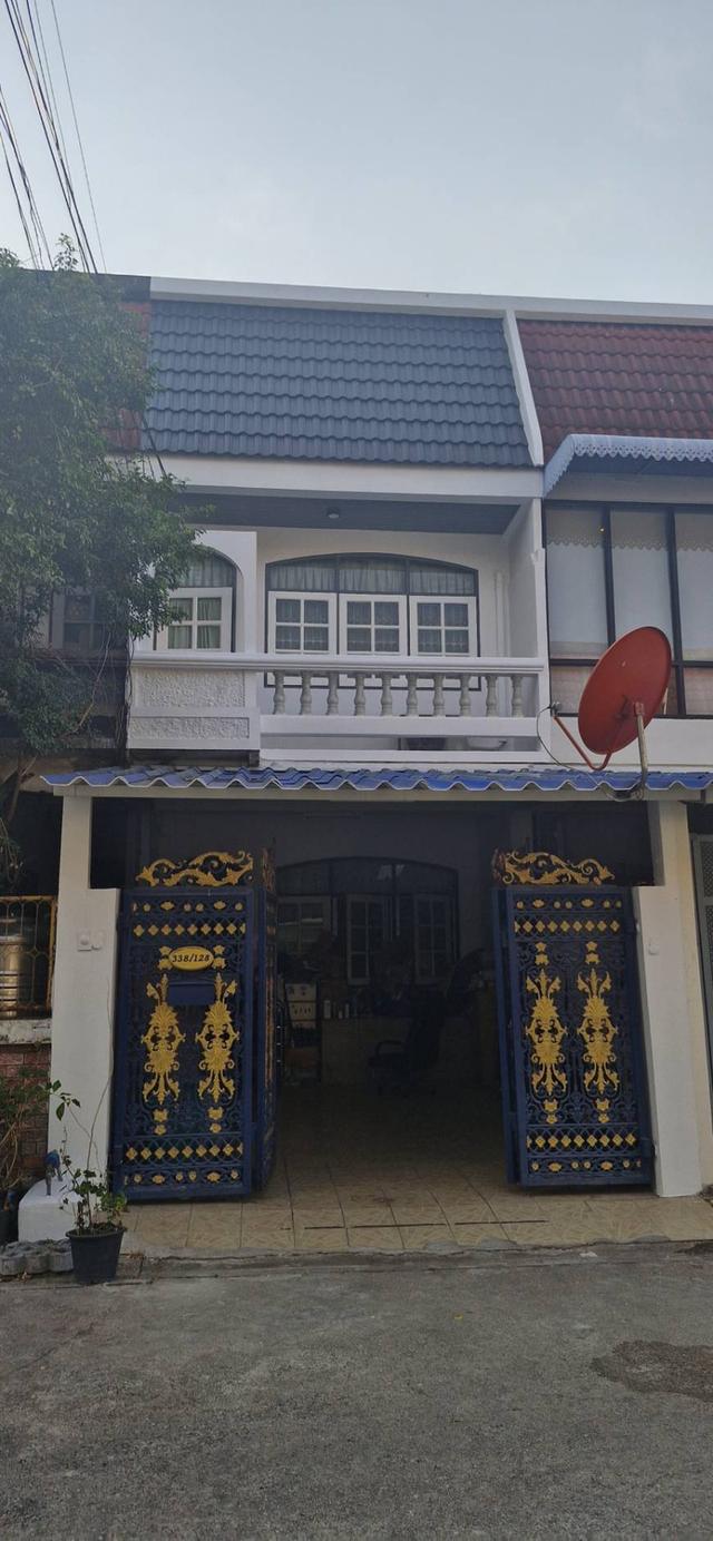 ทาวเฮาส์ 2ชั้น18ตรว.ราคาถูก ต่อเติมใหม่แล้วเพิ่งทาสีใหม่ลาดพร้าว87 1