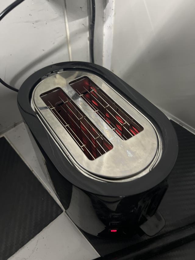 เครื่องปิ้งขนมปัง Electrolux 3