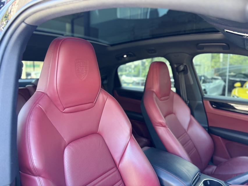 รหัสรถ KPV6474 2021 Porsche Cayenne coupe  13