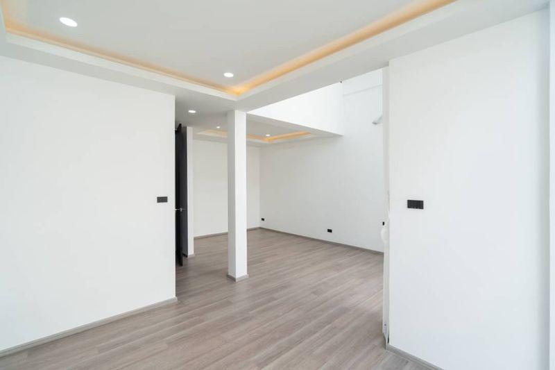 🔥ขาย Townhome 3 ชั้น 25 ตรว ซอยสุขุมวิท 15 ทำเลดี เพียง 1 นาทีถึง โรงเรียนนานาชาติ NIST และ 5 นาที ถึง BTS อโศก 11