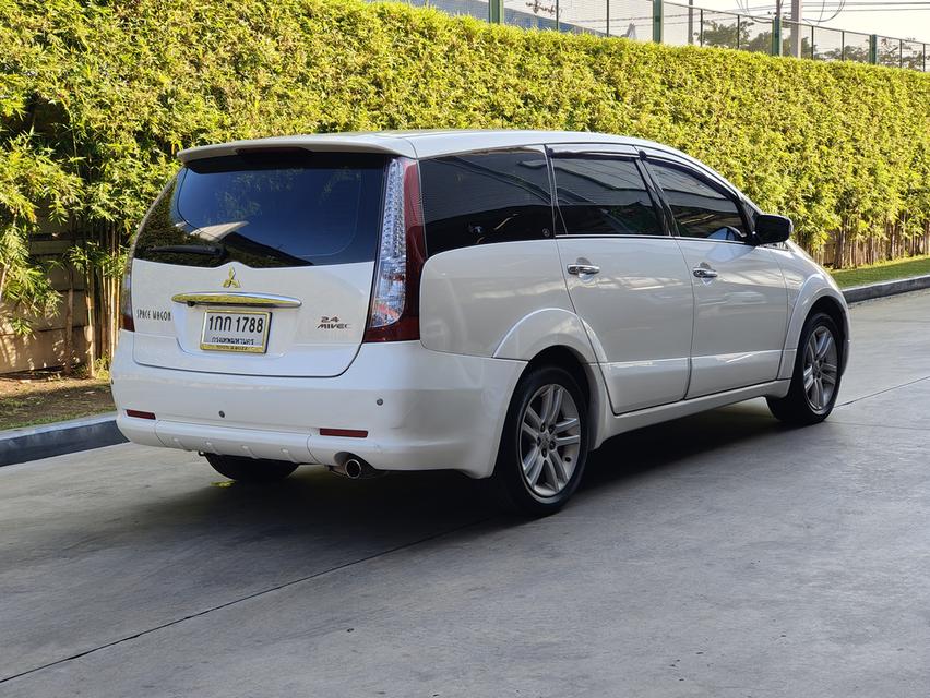 Mitsubishi Space Wagon 2.4 GT AT 3