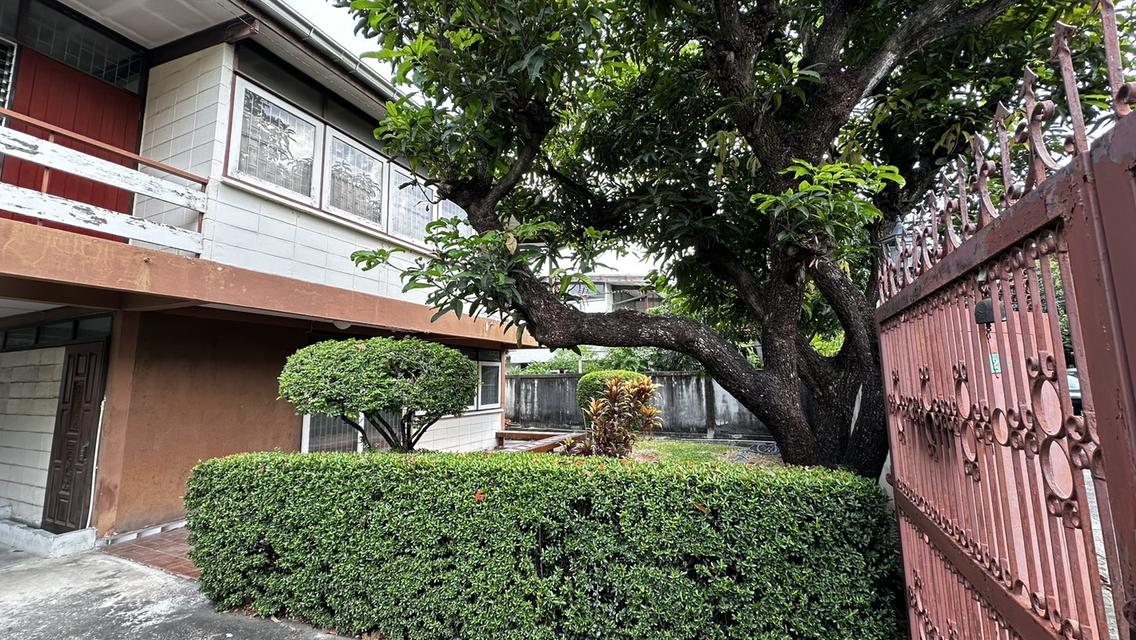 บ้าน​หมู่บ้านเสรี1​บางกะปิ 8