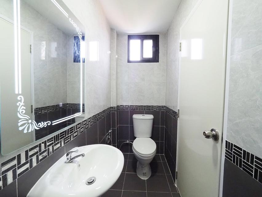 ขายอาคารพาณิชย์ 3.5 ชั้น+ดาดฟ้า ม.บัวทองธานี ขนาด 15 ตรว. 5นอน 3น้ำ [บางใหญ่-กาญจนาภิเษก] ขาย 1.99ล้าน 9