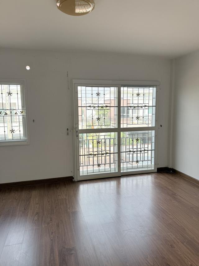 ทาวน์โฮมโครงการโนโววิลล์ (ศุภาลัย) ลำลูกกาคลอง 2 ราคาขาย 1.59 ลบ. ลดราคาเหลือ 1.29 ลบ. 8