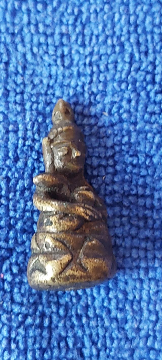 พระกริ่งเขมรถือดอกบัว ไม่ทราบที่่ รูปที่ 2