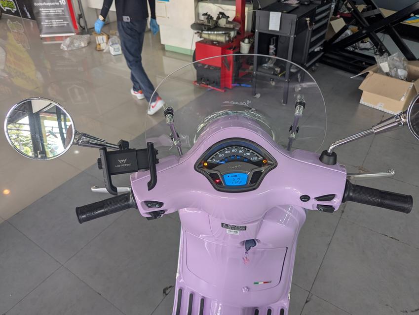 Vespa LX 150, neuwertig ohne Registrierung 500 km, 2026 รูปที่ 6