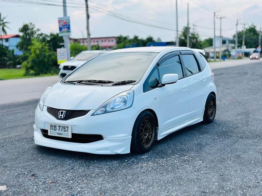 Honda Jazz GE 1.5 i-vteq ปี 2010 2