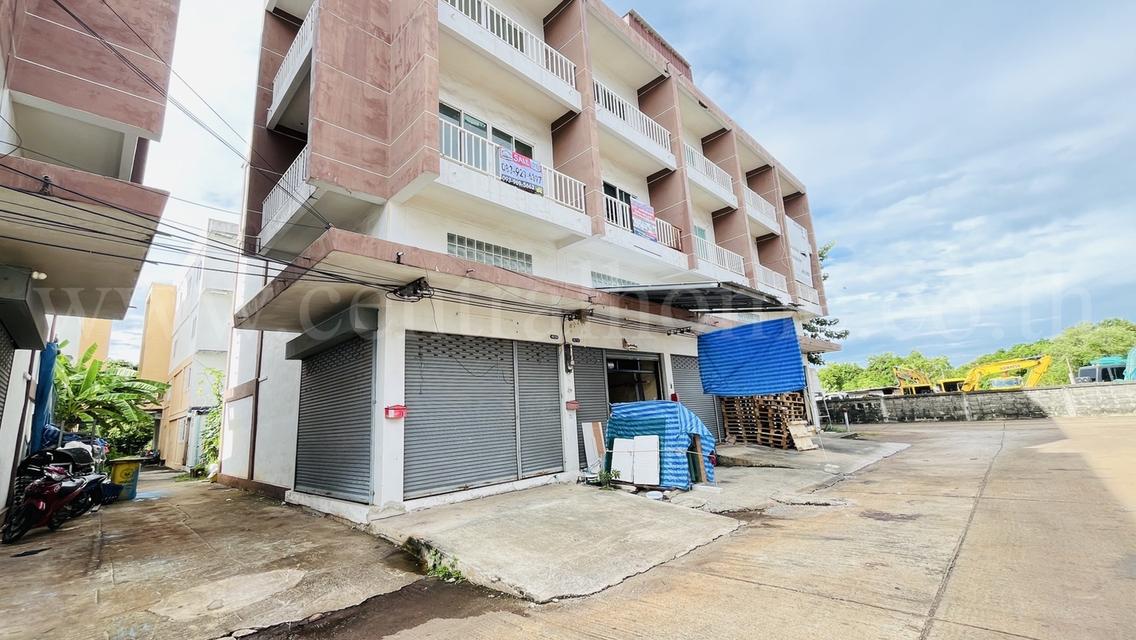 อาคารพาณิชย์ 3.5 ชั้น หมู่บ้านเอสดี ติดถนนเศรษฐกิจ สมุทรสาคร ใกล้เซ็นทรัลมหาชัย 3